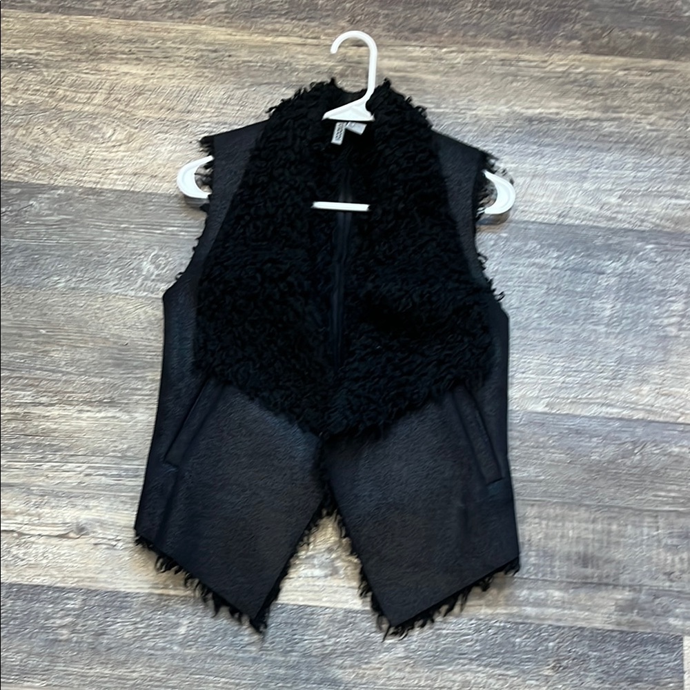 H&M Black Faux Fur Vest